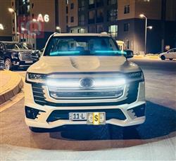 تۆیۆتا لاند کروزەر